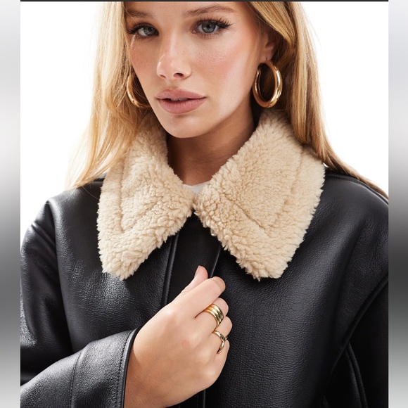 ASOS DESIGN borg collar oversized flight jacket in black - Picture 2 of 4